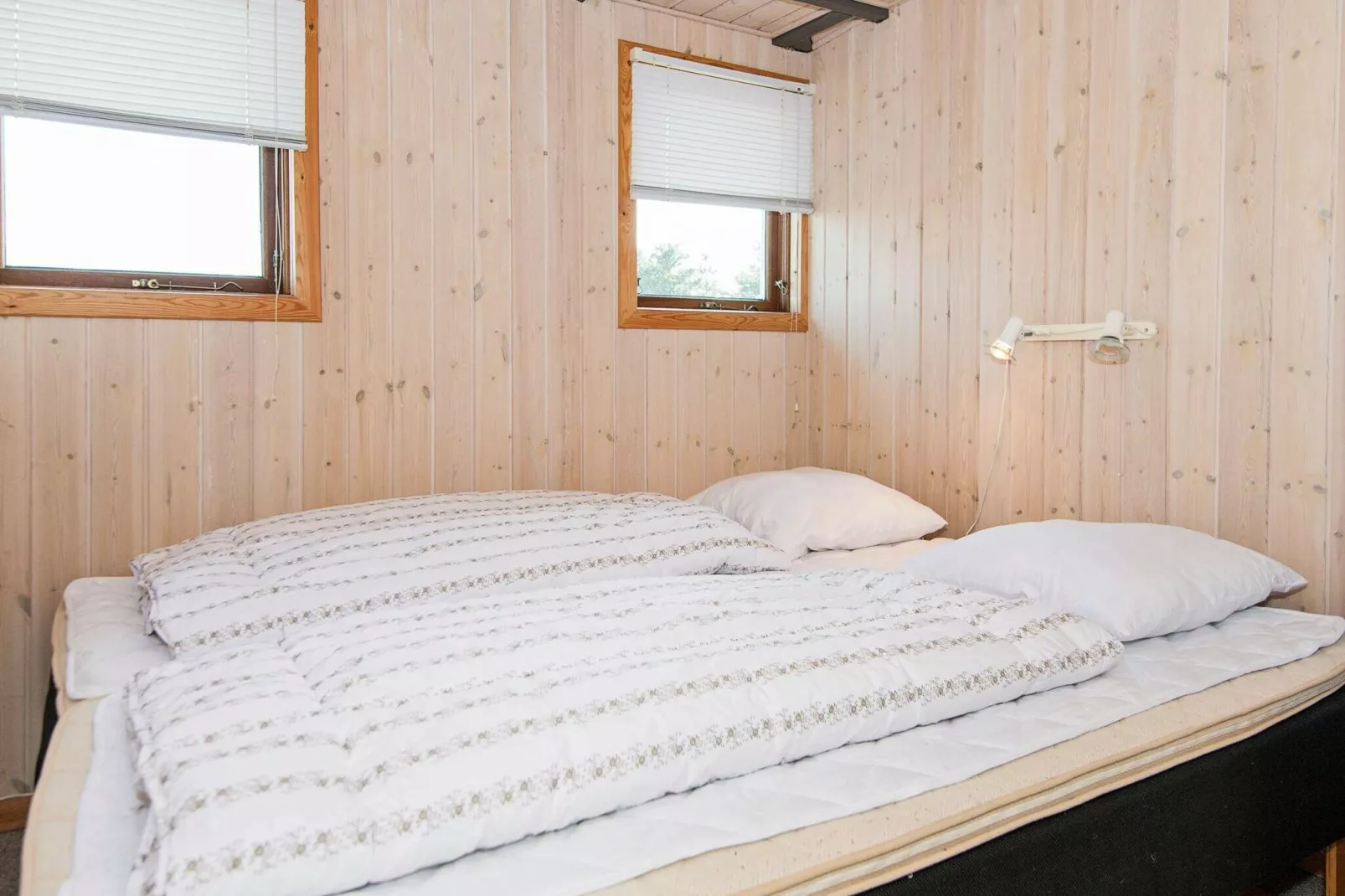 Rustig gelegen vakantiehuis in Fanø met houtkachel-Binnen