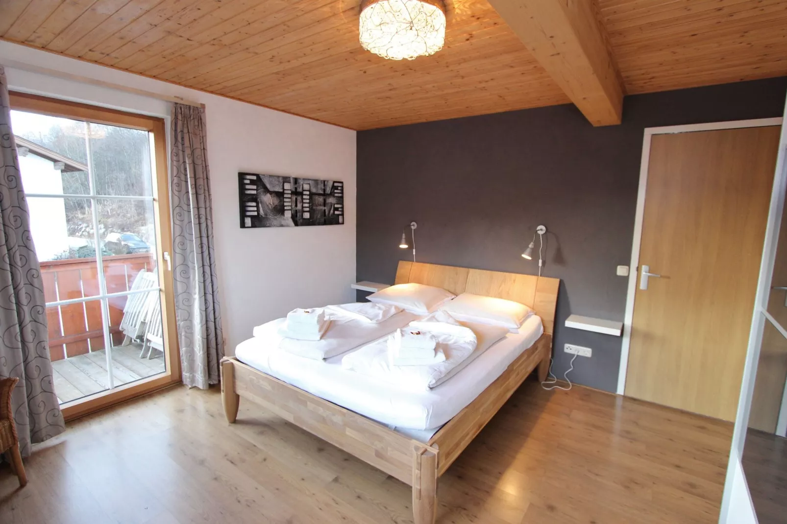 Ruim appartement in Maria Alm nabij een golfbaan-Slaapkamer