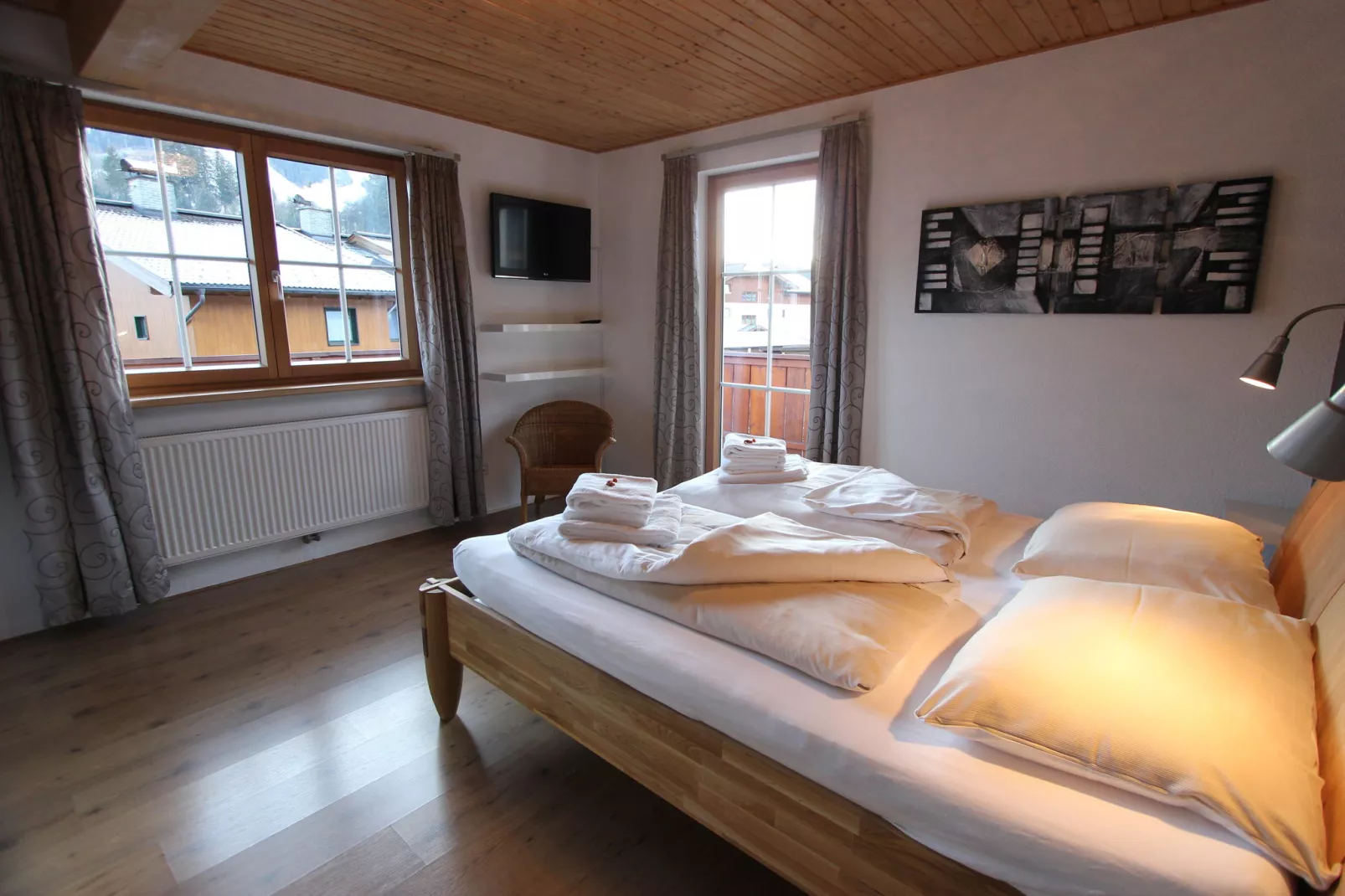 Ruim appartement in Maria Alm nabij een golfbaan-Slaapkamer