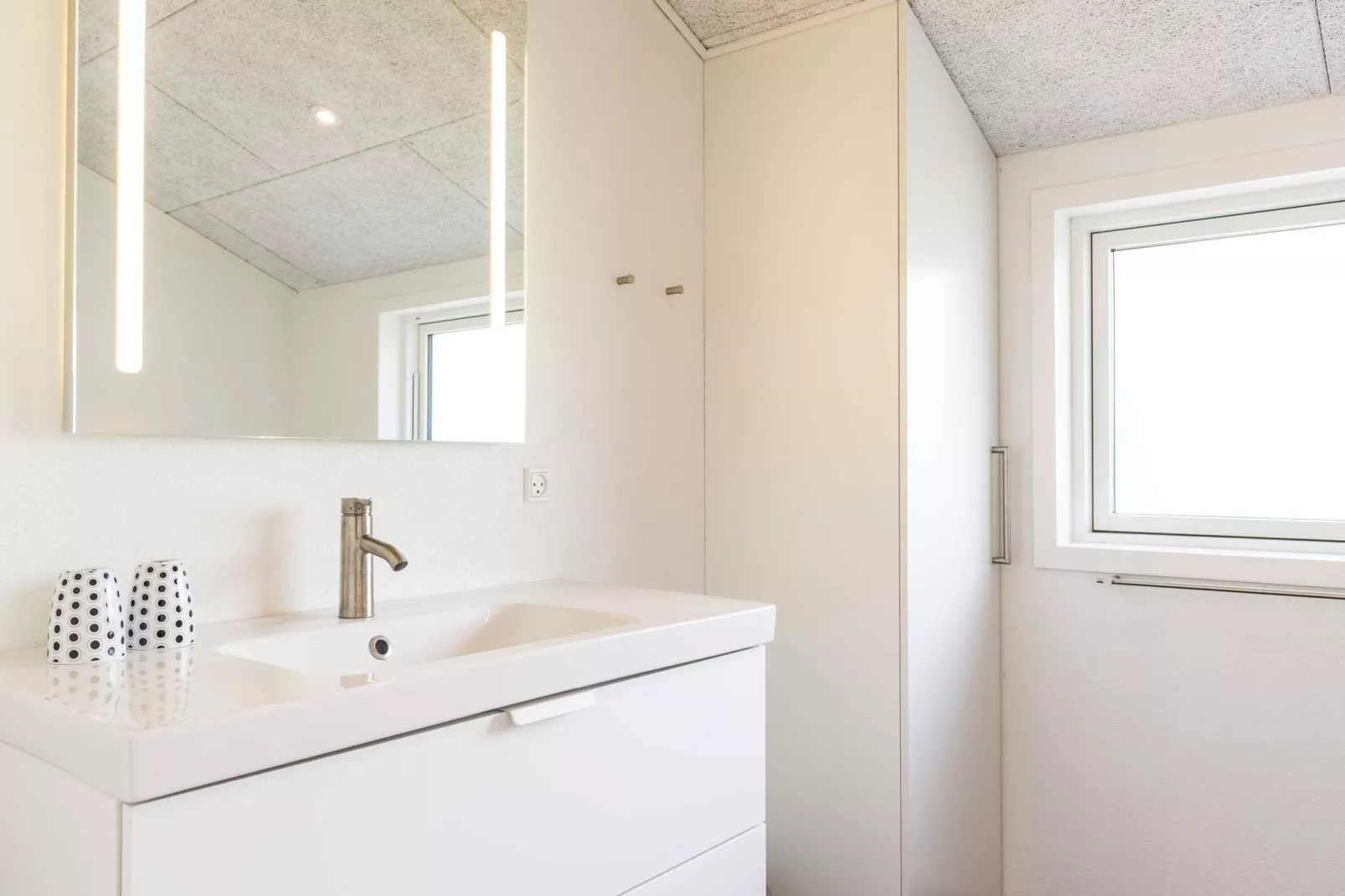 6 persoons vakantie huis op een vakantie park in Henne-Binnen