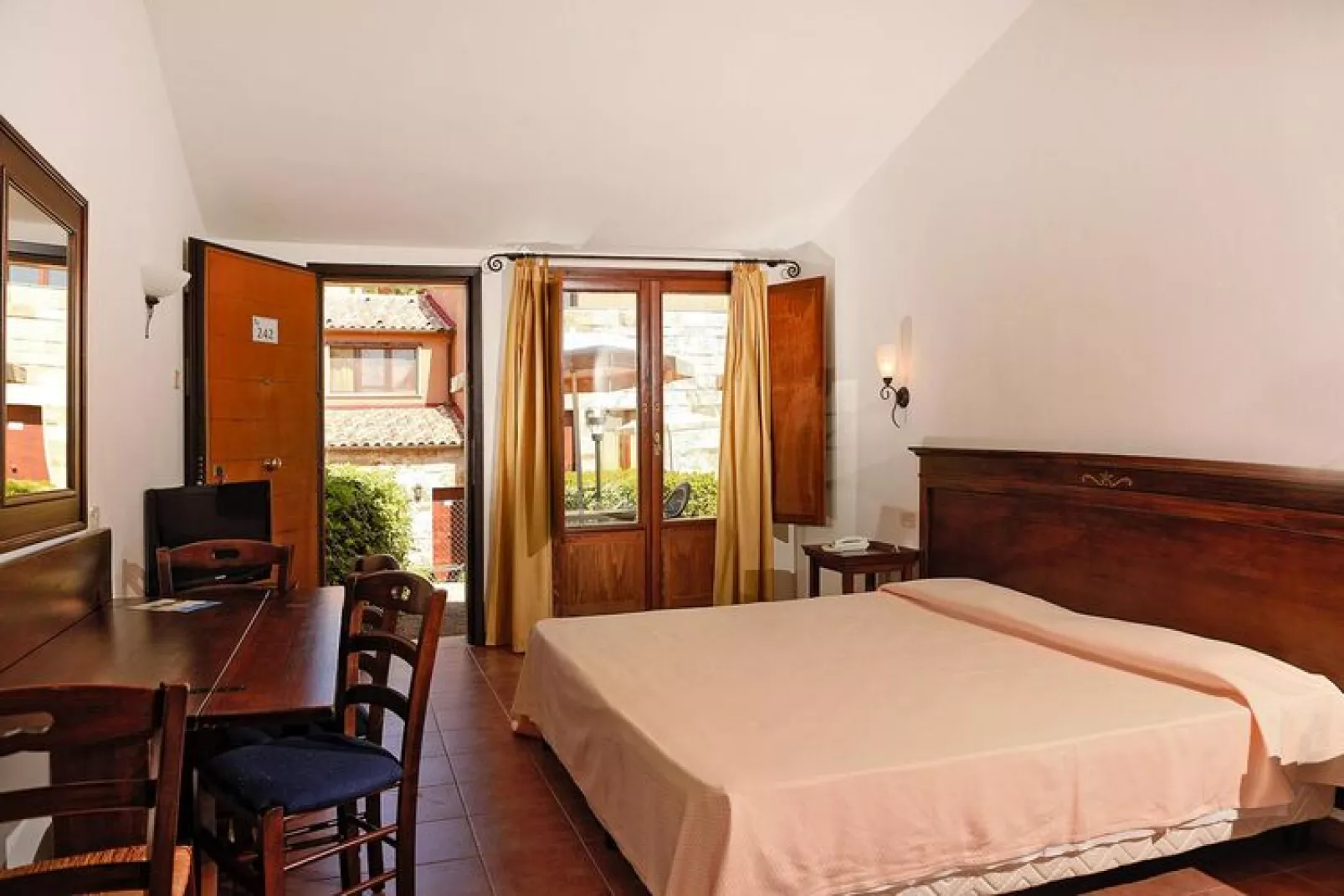 Holiday resort Borgo Magliano Magliano in Toscana-2 bedroom trilo-Slaapkamer