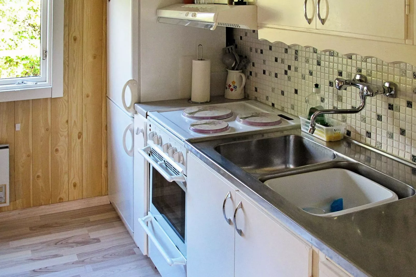 Charmant vakantiehuis in Stege met barbecue-Binnen