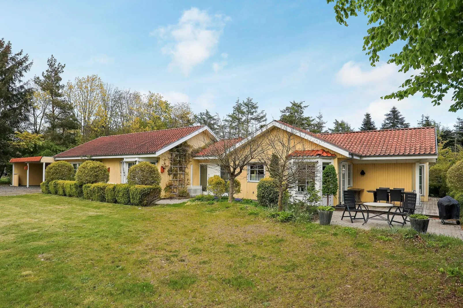 Unieke cottage in Skals met een parkachtige tuin-Buitenlucht