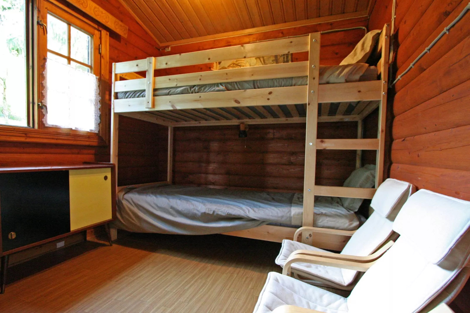 Gezellig chalet in Wincrange met privétuin-Slaapkamer