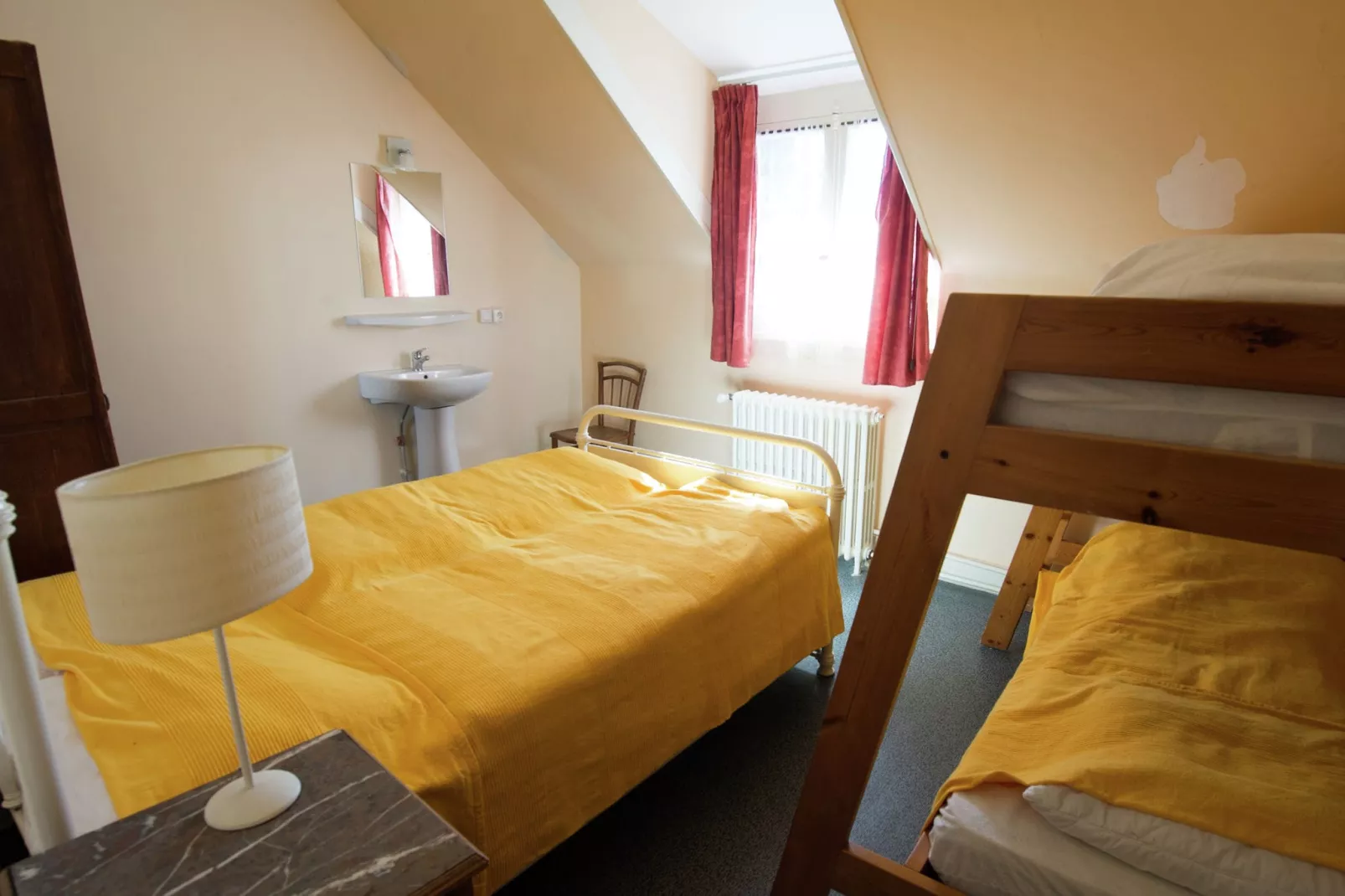 Gîte St Honoré les Bains-Slaapkamer