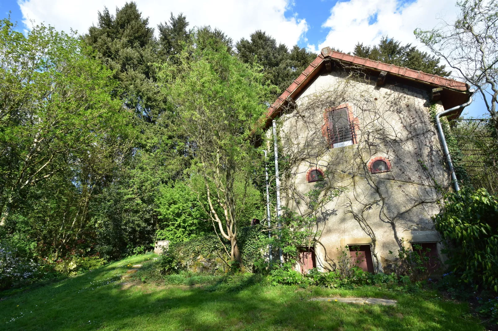 Laiterie du manoir de Thard