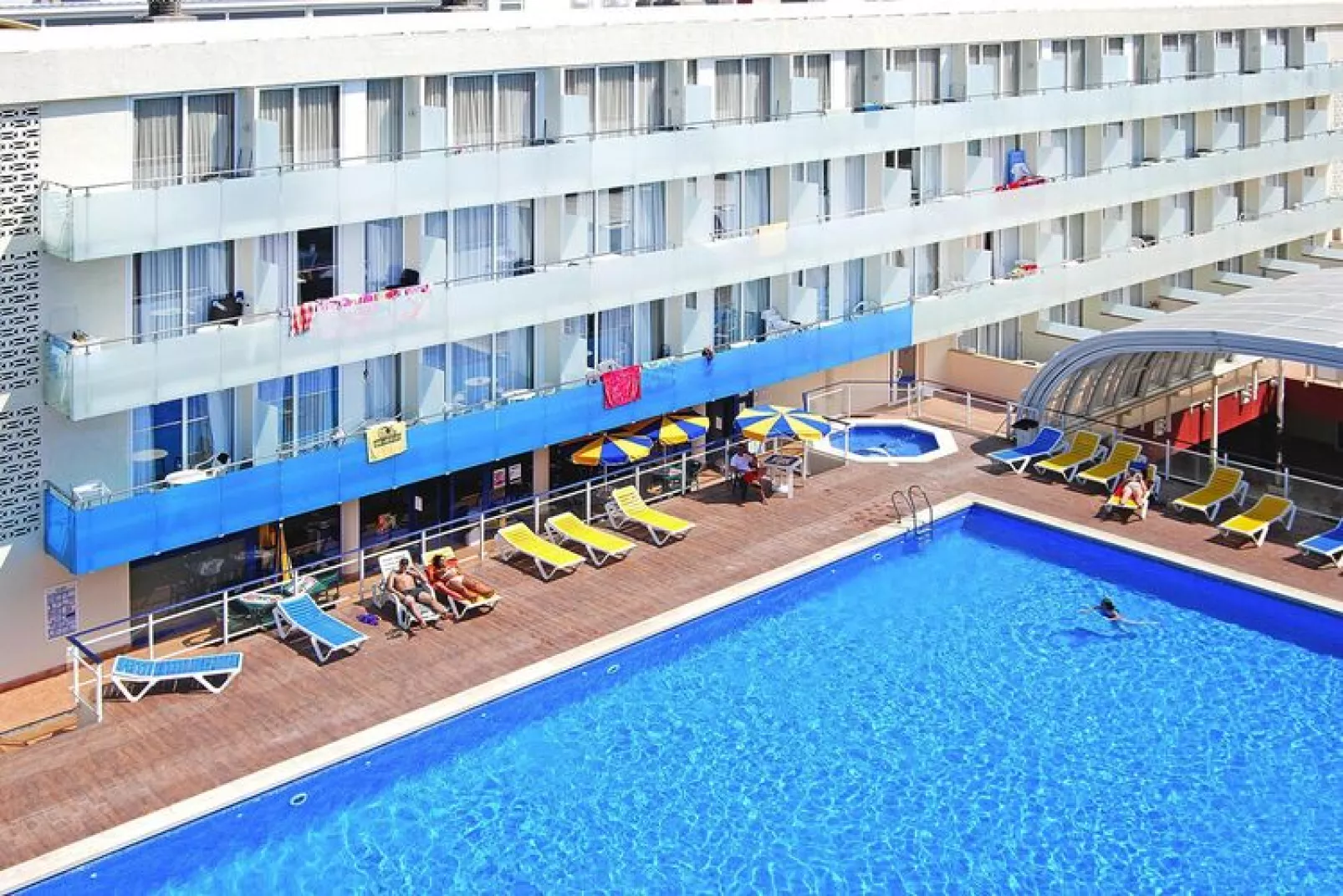 poolofhouse