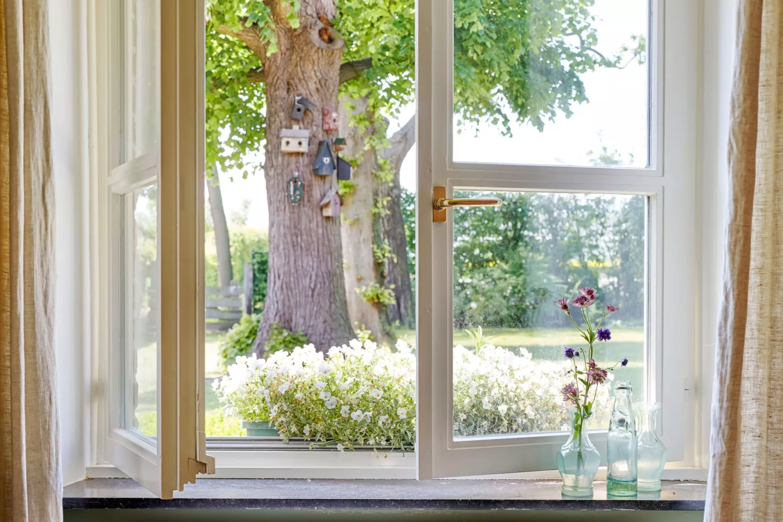 De Kasteelboerderij-Uitzicht zomer