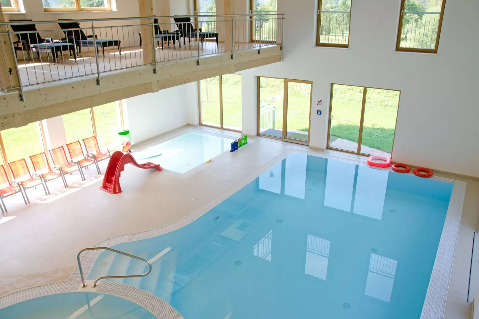 Sfeervol appartement in Obertraun met gedeeld zwembad-Parkfaciliteiten