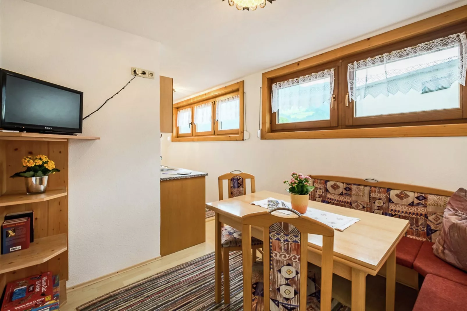 Ebster-Eetkamer