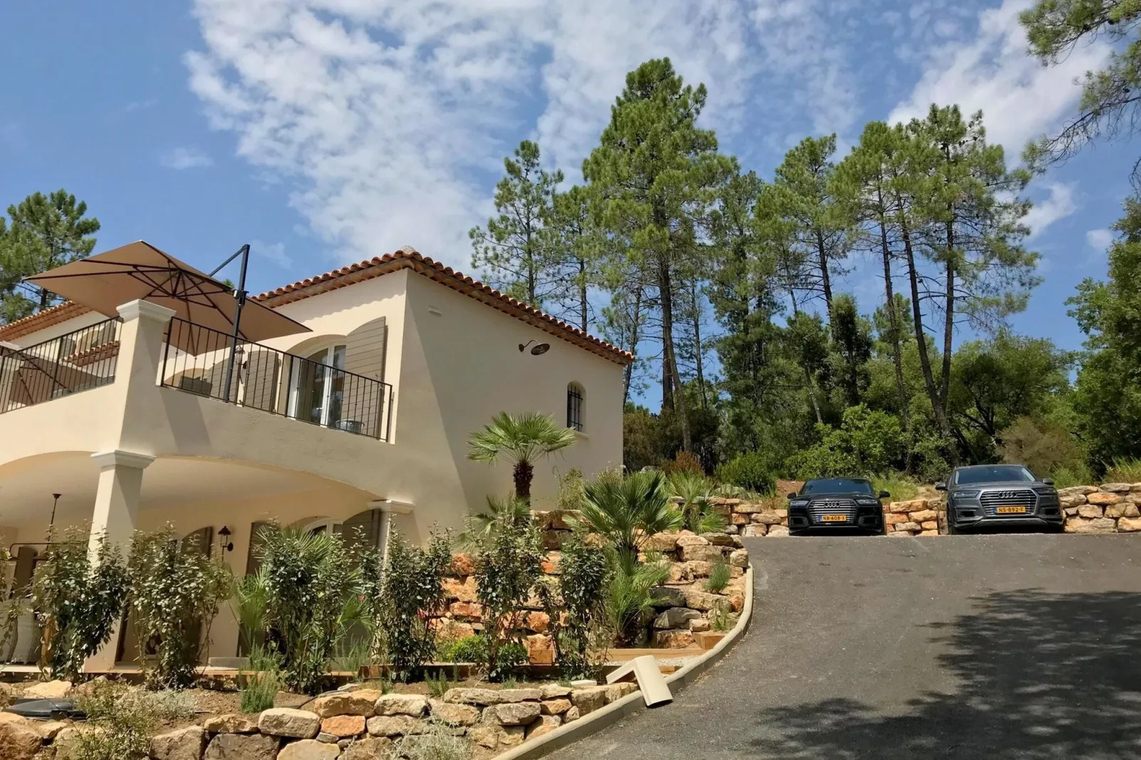 Villa Athos 14p-Buitenkant zomer