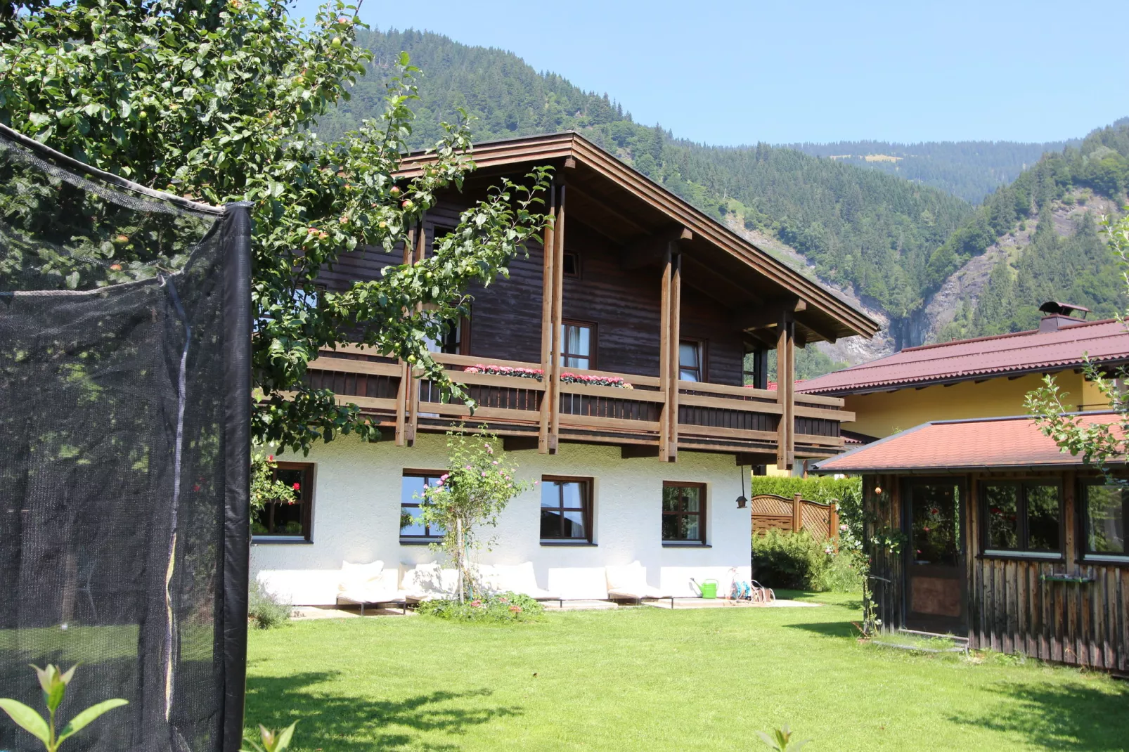 Landhaus Josien-Buitenkant zomer