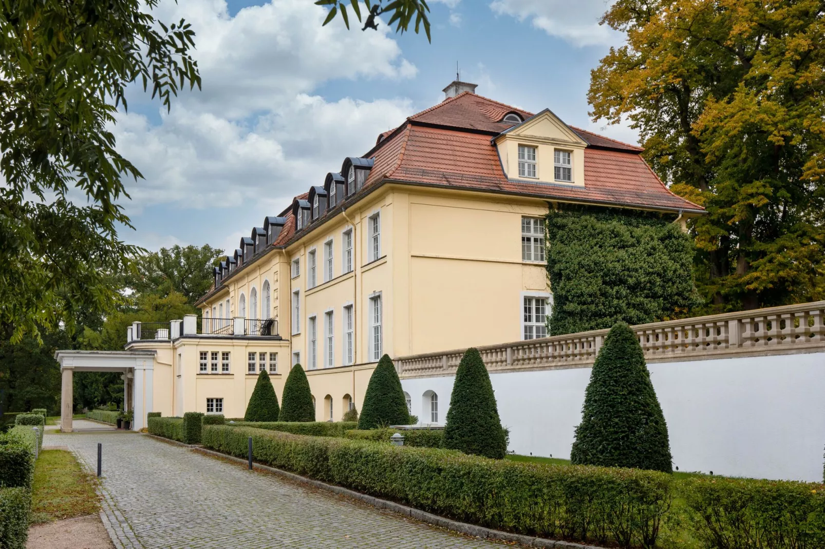 Hübsche Ferienwohnung am See nur 500m-Buitenkant zomer