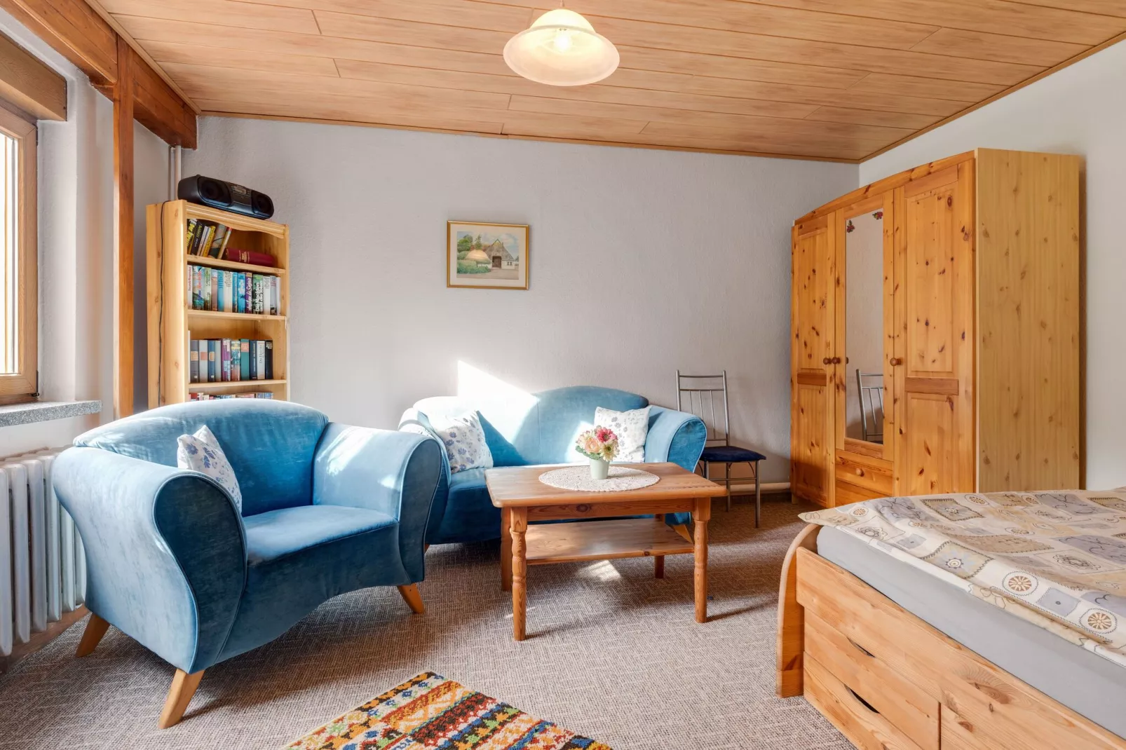 Hübsche Ferienwohnung am See nur 500m-Woonkamer