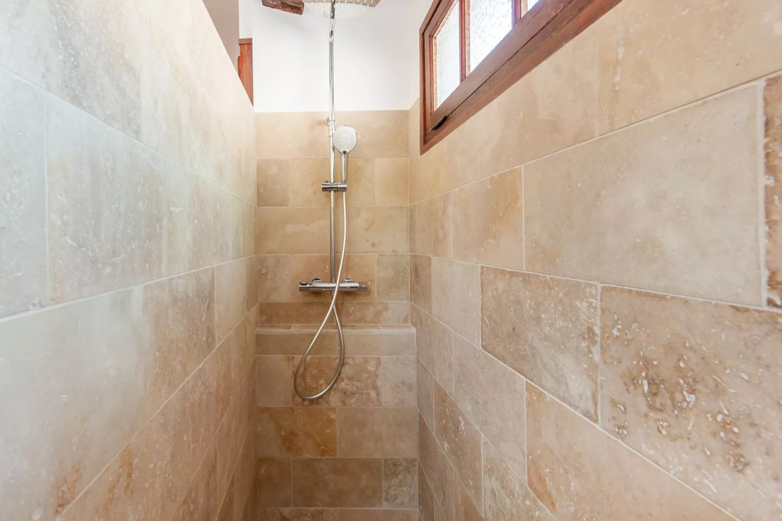 Domaine Callas-Badkamer