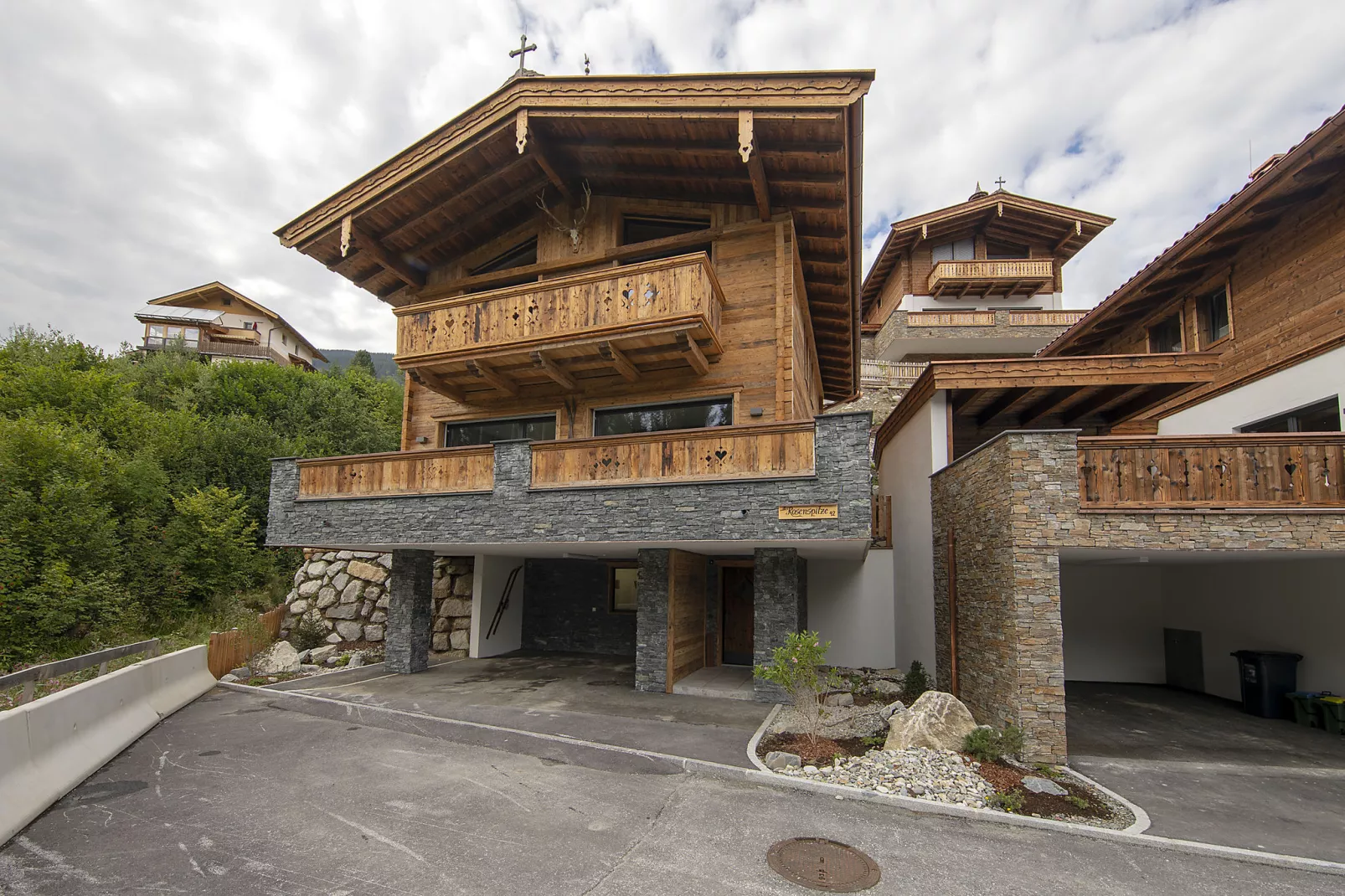 Rossberg Hohe Tauern Chalets 6-Buitenkant zomer