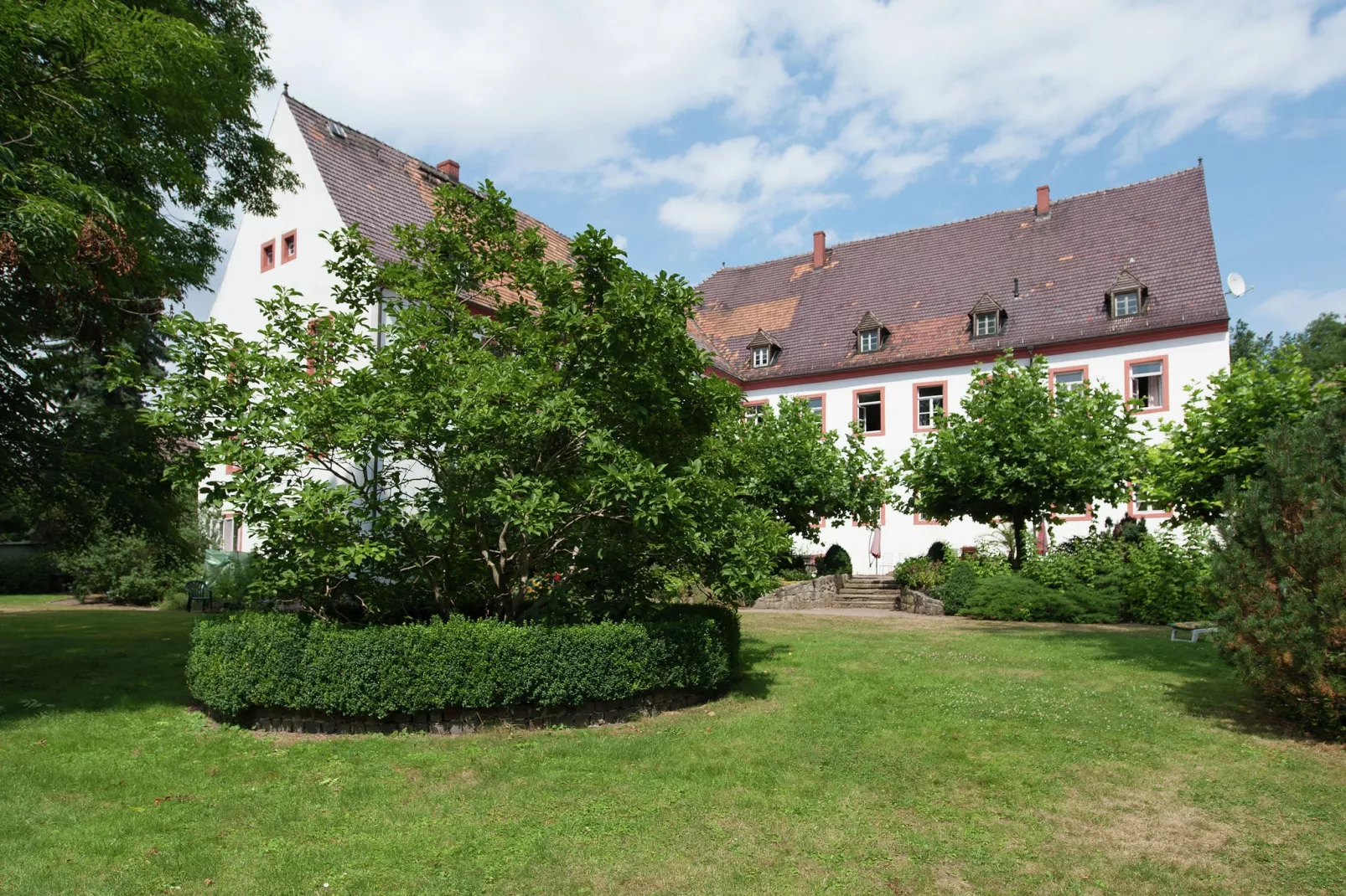 Urlaub im Schloss-Buitenkant zomer