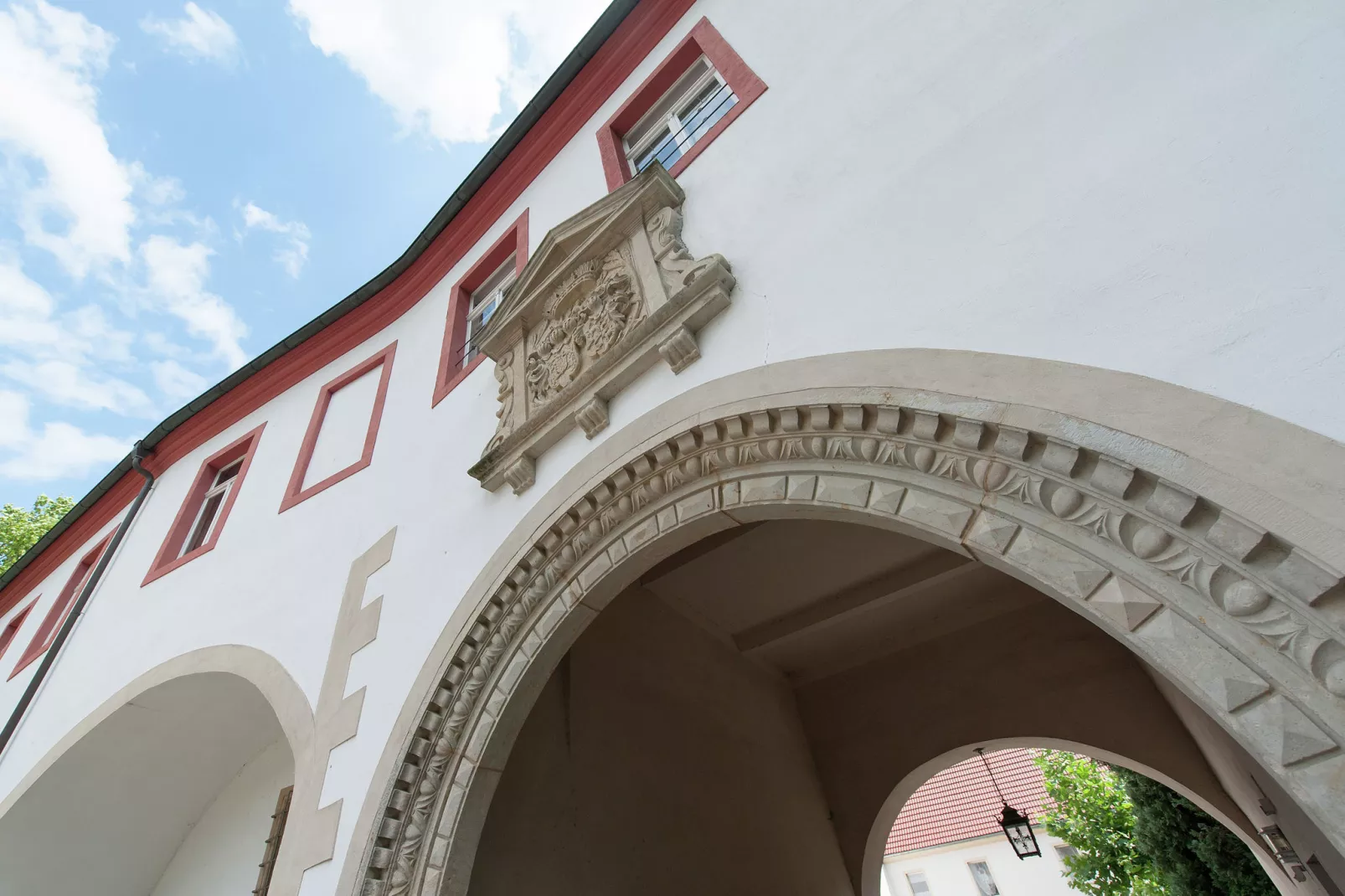 Urlaub im Schloss-Buitenkant zomer