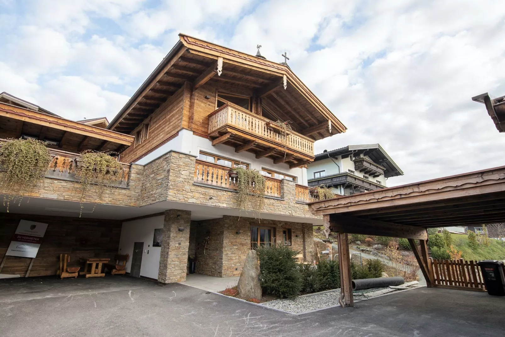 Rossberg Hohe Tauern Chalets -10-Buitenkant zomer