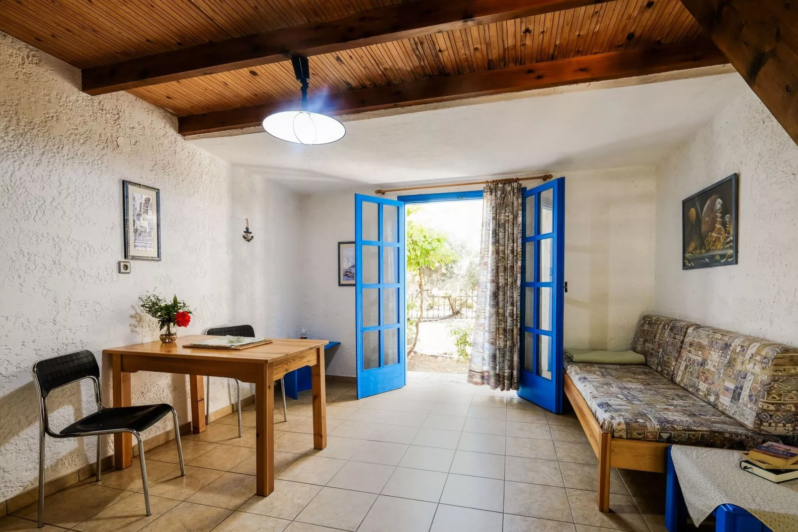 Olive Tree Cottage No 5-Eetkamer