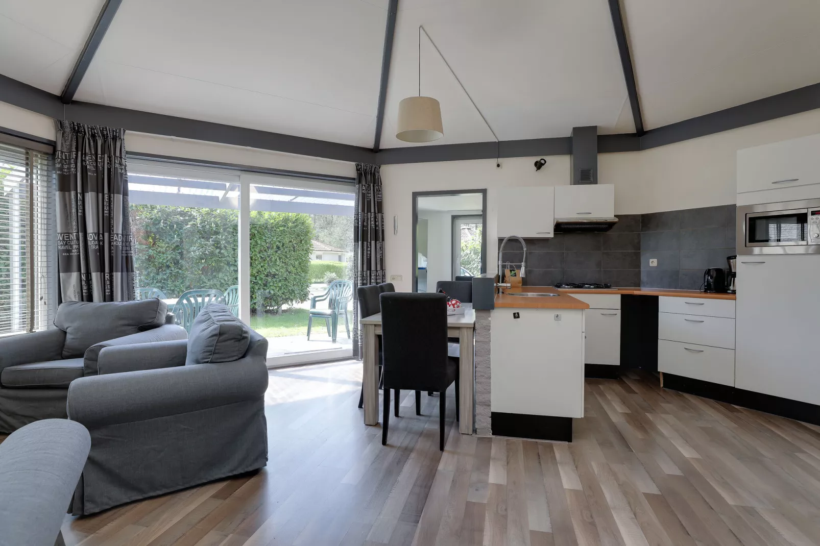 Bungalowpark het Verscholen Dorp 3-Woonkamer