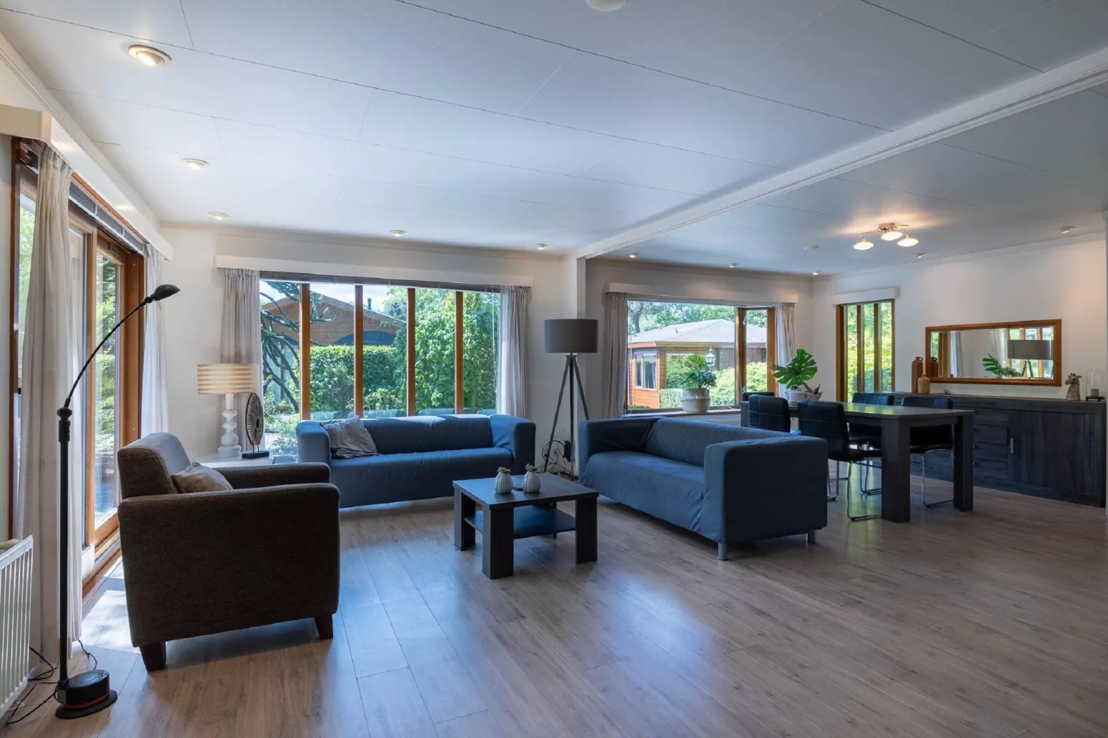 Bungalowpark het Verscholen Dorp 4-Woonkamer