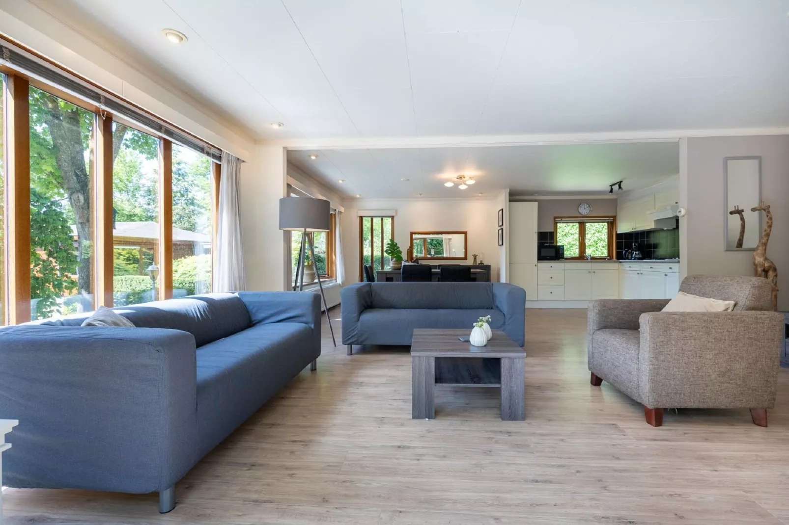 Bungalowpark het Verscholen Dorp 4-Woonkamer