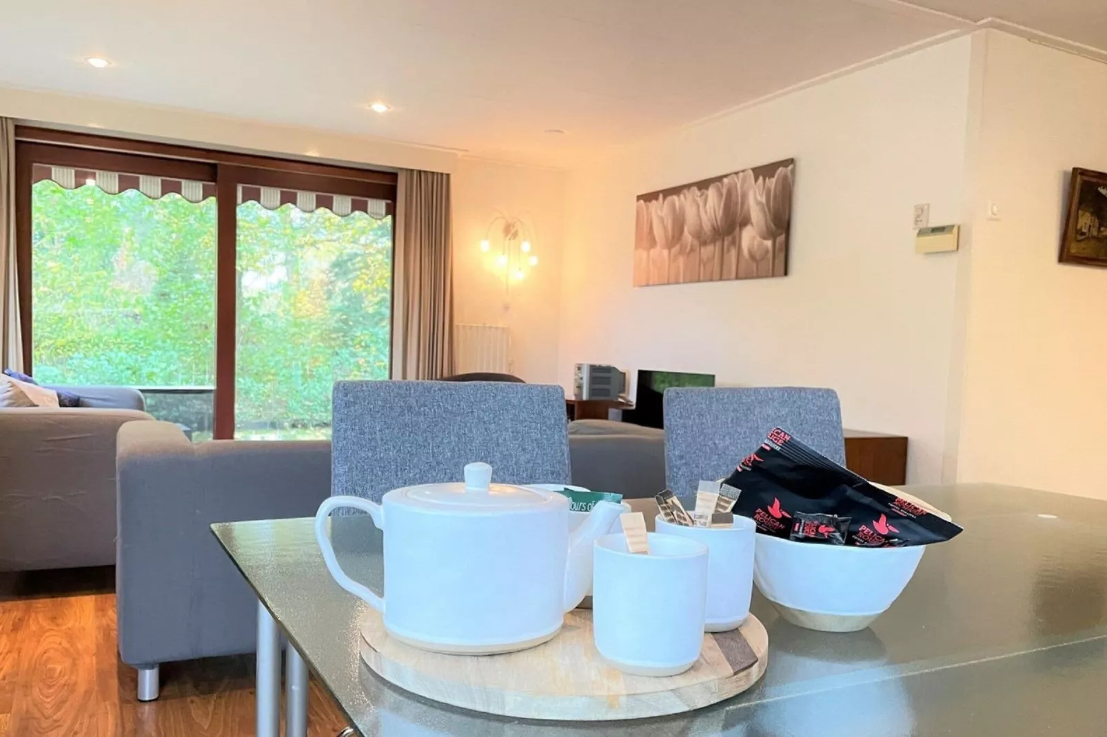 Bungalowpark het Verscholen Dorp 4-Eetkamer