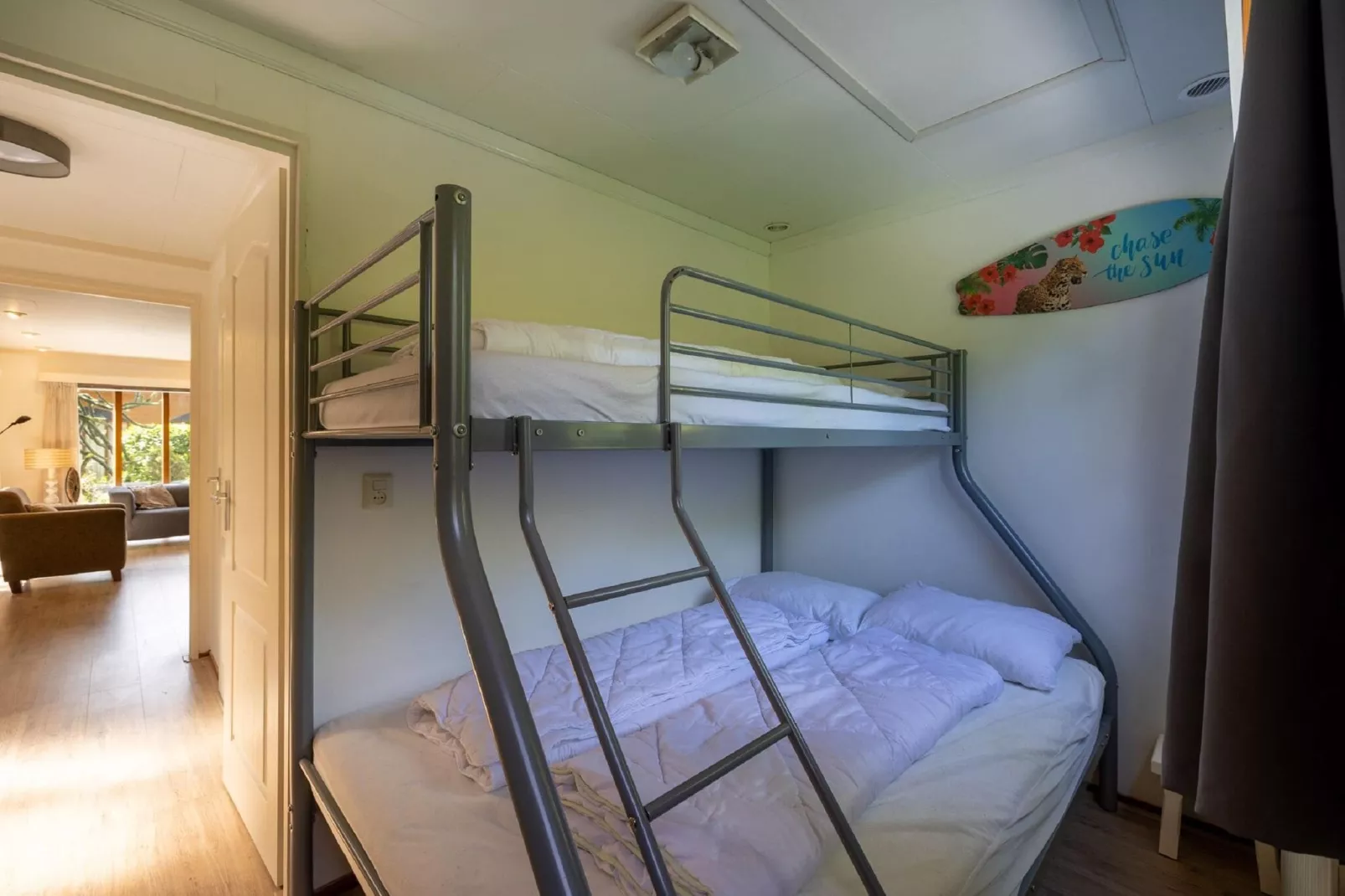 Bungalowpark het Verscholen Dorp 4-Slaapkamer