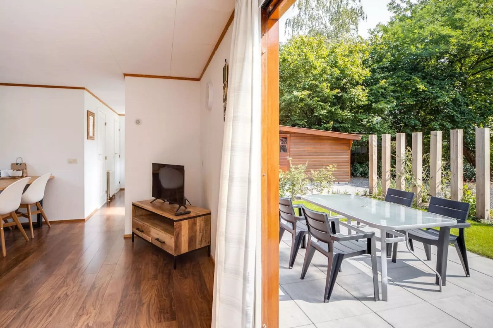 Bungalowpark het Verscholen Dorp 5-Tuinen zomer