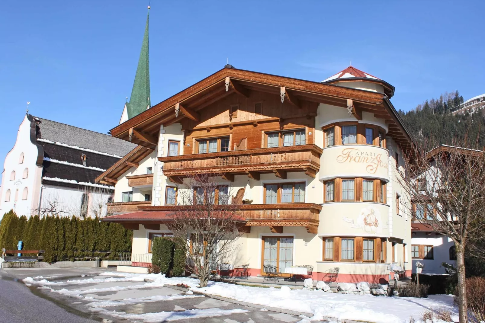 Apart Franz Josef - ganzes Haus-Exterieur winter