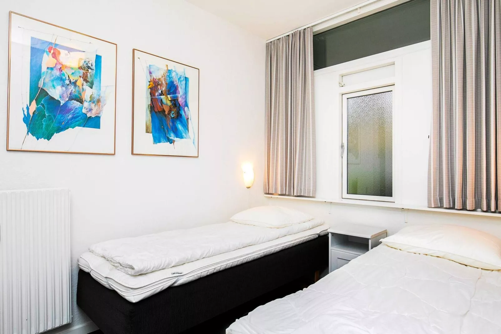 2 room,ground/1 st floor-Binnen