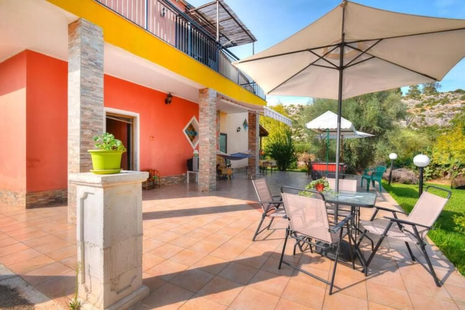 Holiday home Floridia-Villa Maggio 160 qm mit Privatpool-Terras