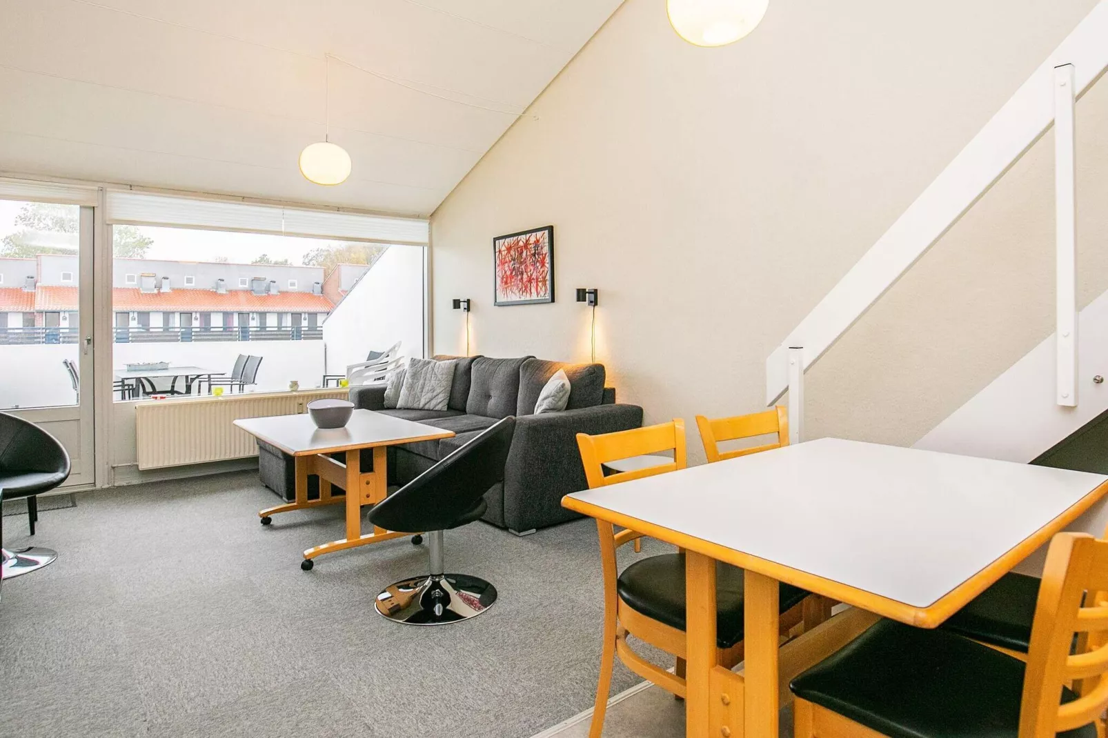 2 room,ground/1 st floor-Binnen