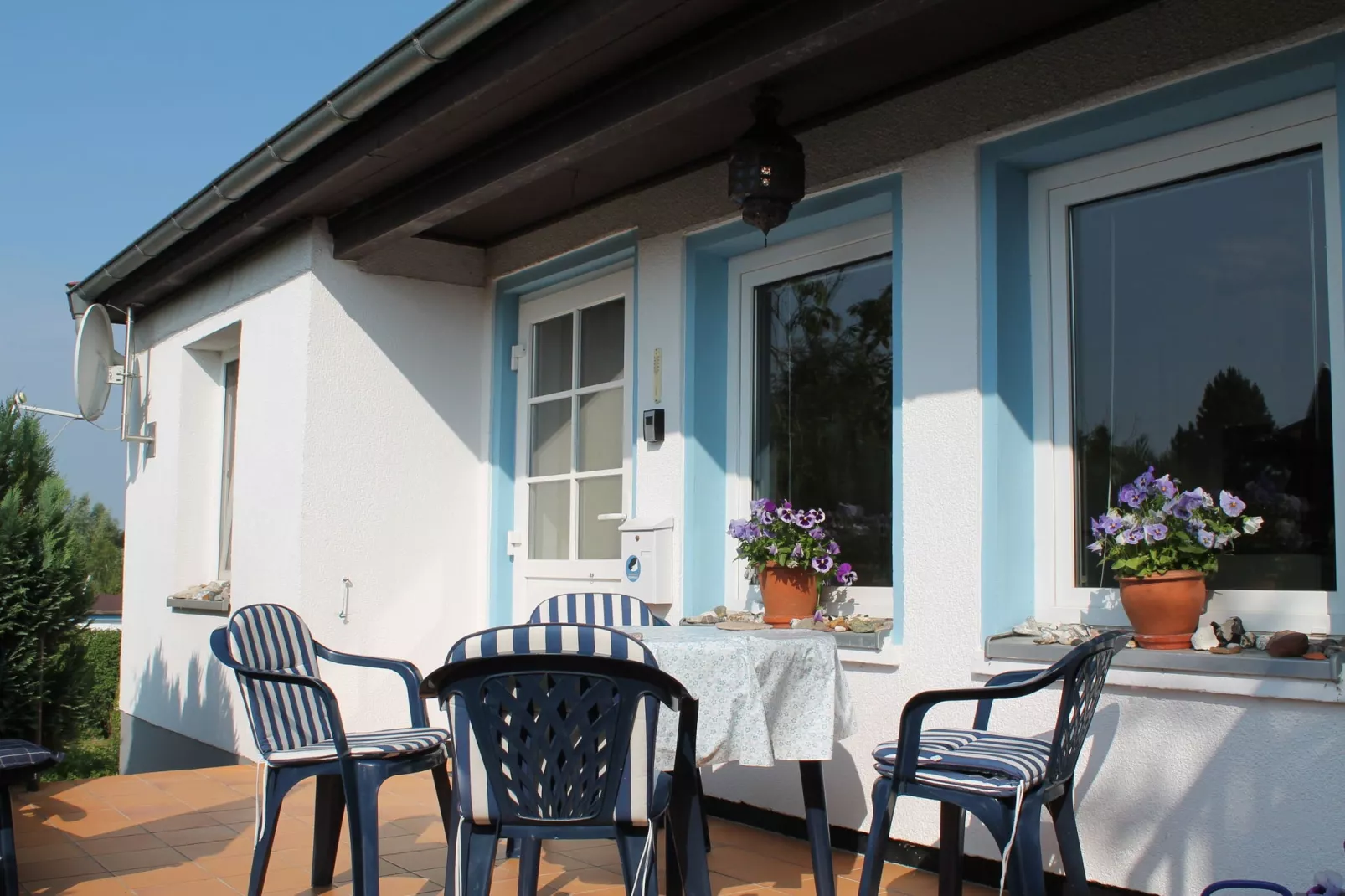 Strandhaus an der Wiek in Strandlage-Buitenkant zomer