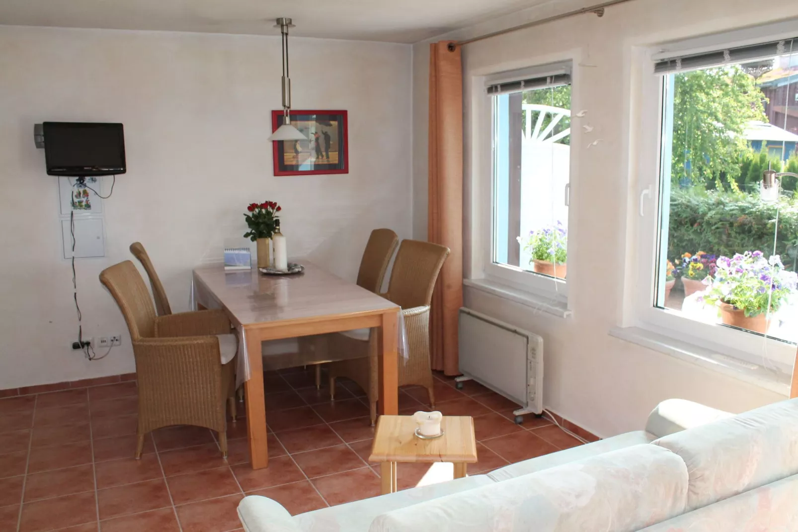 Strandhaus an der Wiek in Strandlage-Woonkamer