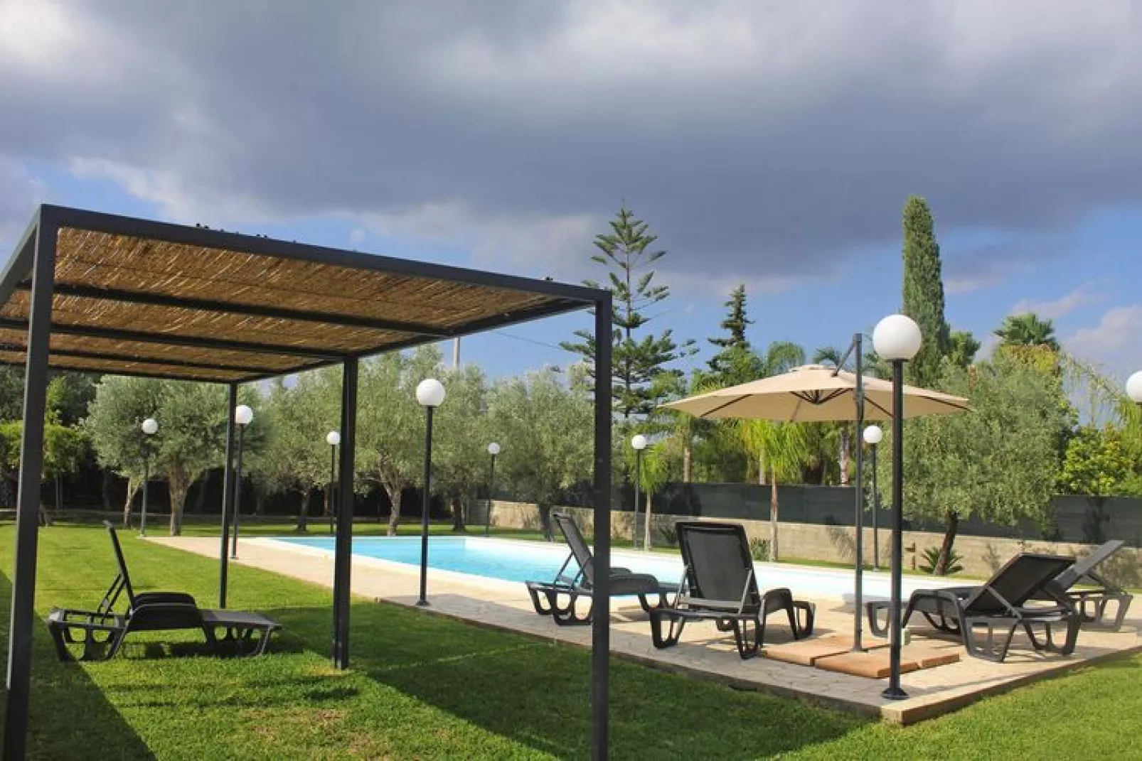 Holiday home Floridia-Villa Lucia mit Privatpool