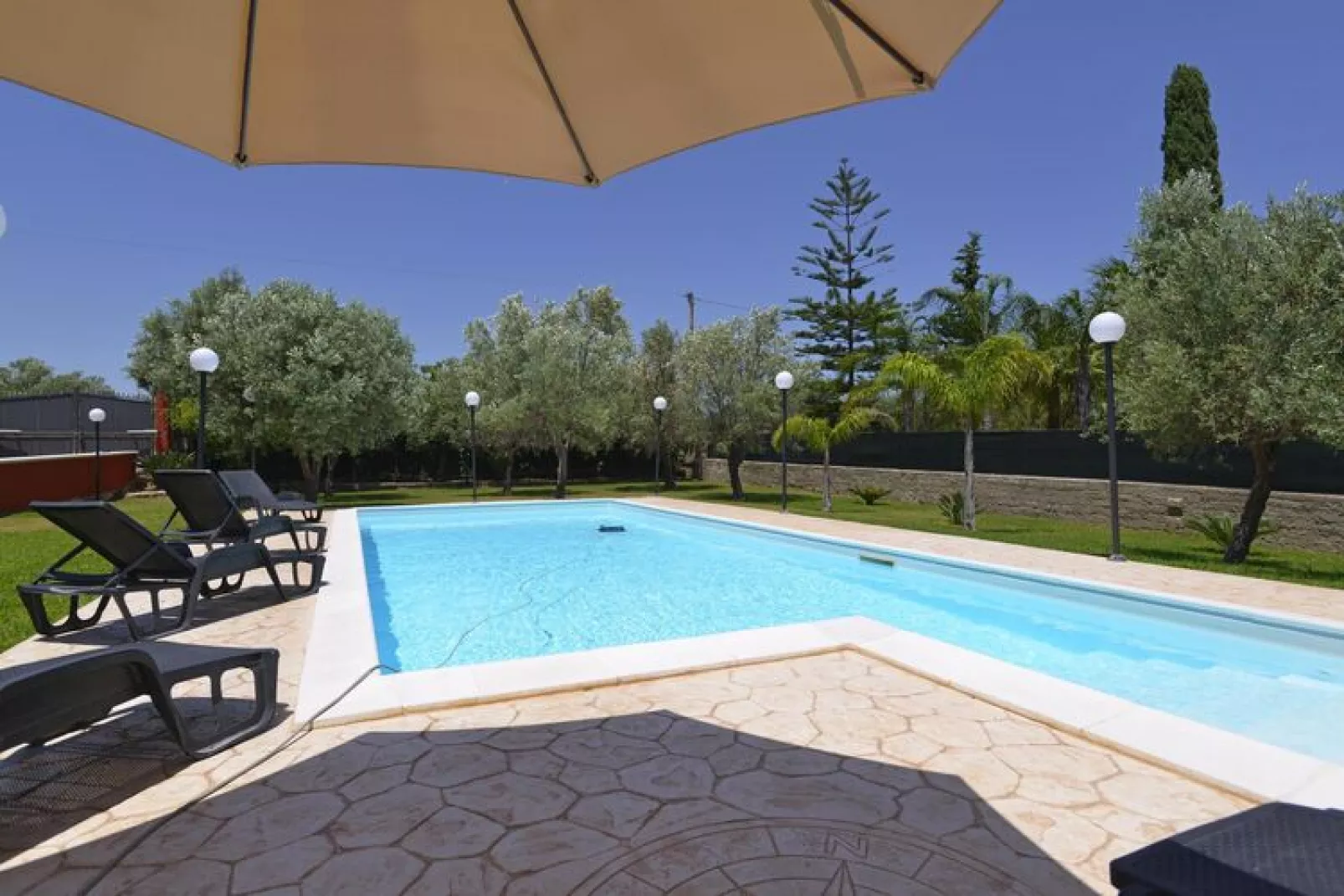 Holiday home Floridia-Villa Lucia mit Privatpool-Zwembad