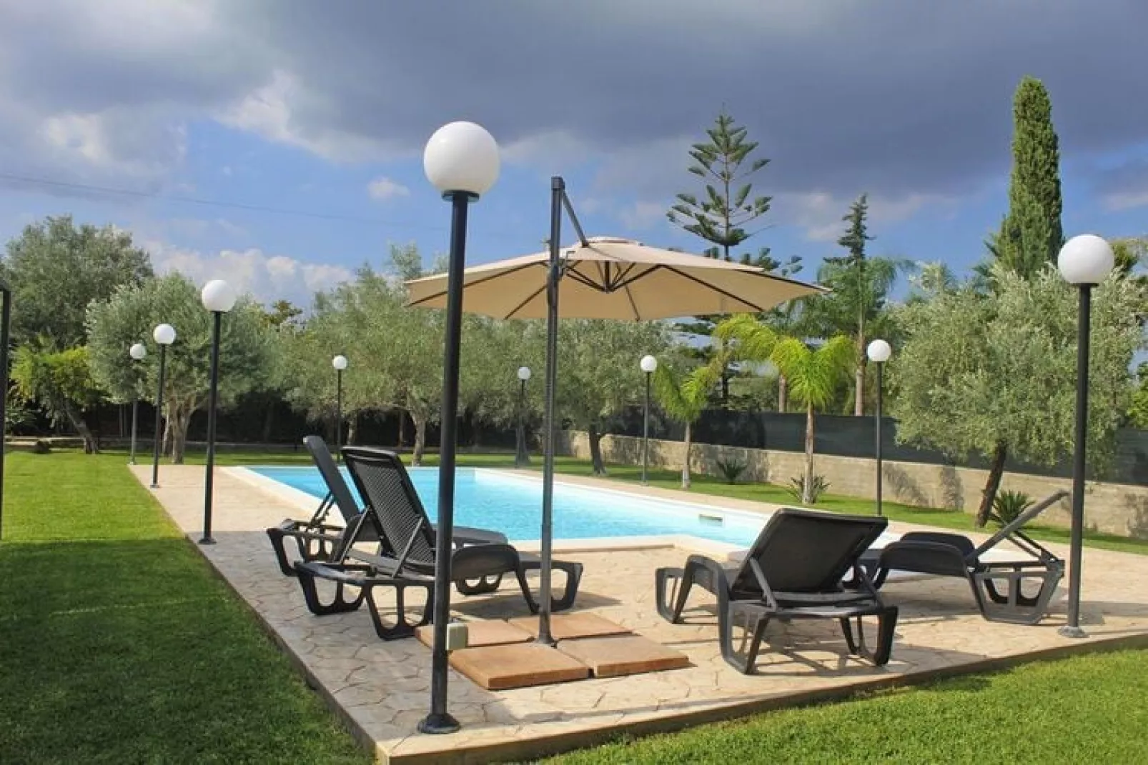 Holiday home Floridia-Villa Lucia mit Privatpool-Zwembad