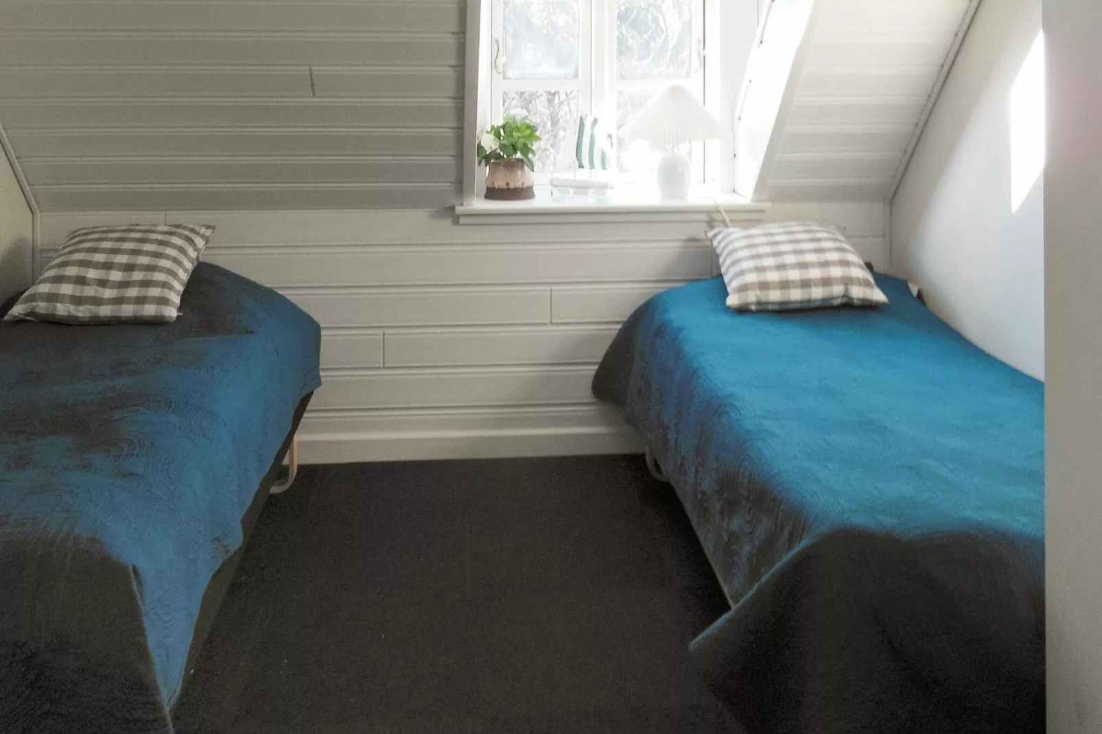 Ruim appartement met bubbelbad in Løgstør-Binnen