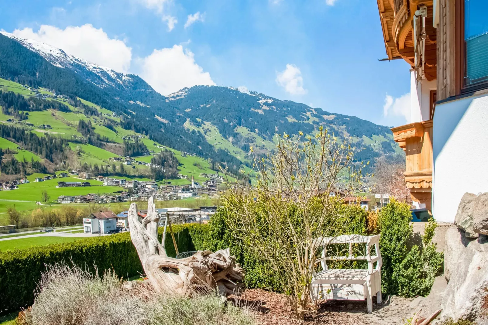 Apartment Zillertalblick-Uitzicht zomer