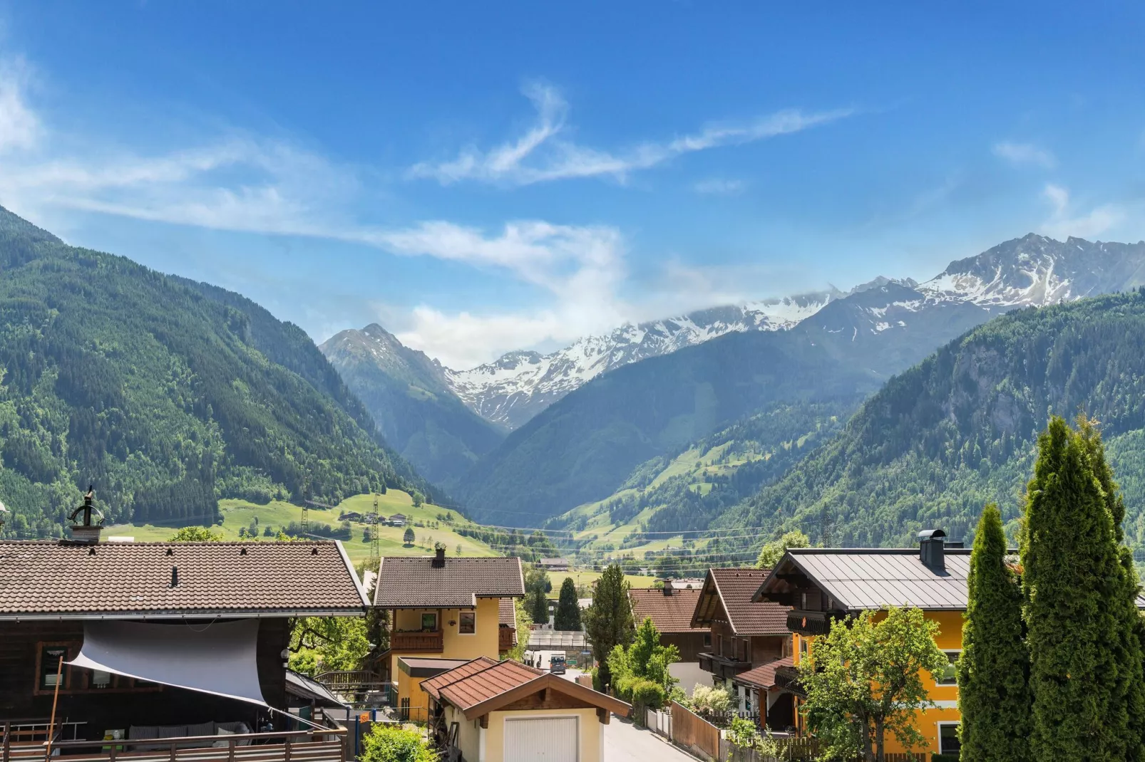 Grosszügiges Charmantes Apartment im Familiendorf - Uttendorf-Uitzicht zomer