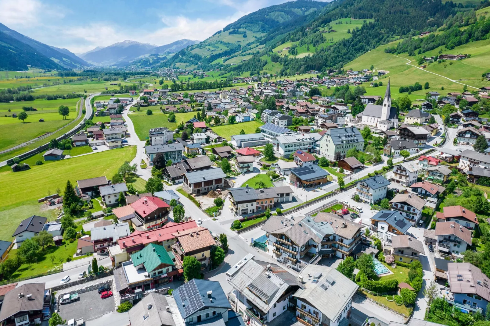 Grosszügiges Charmantes Apartment im Familiendorf - Uttendorf-Gebieden zomer 1km