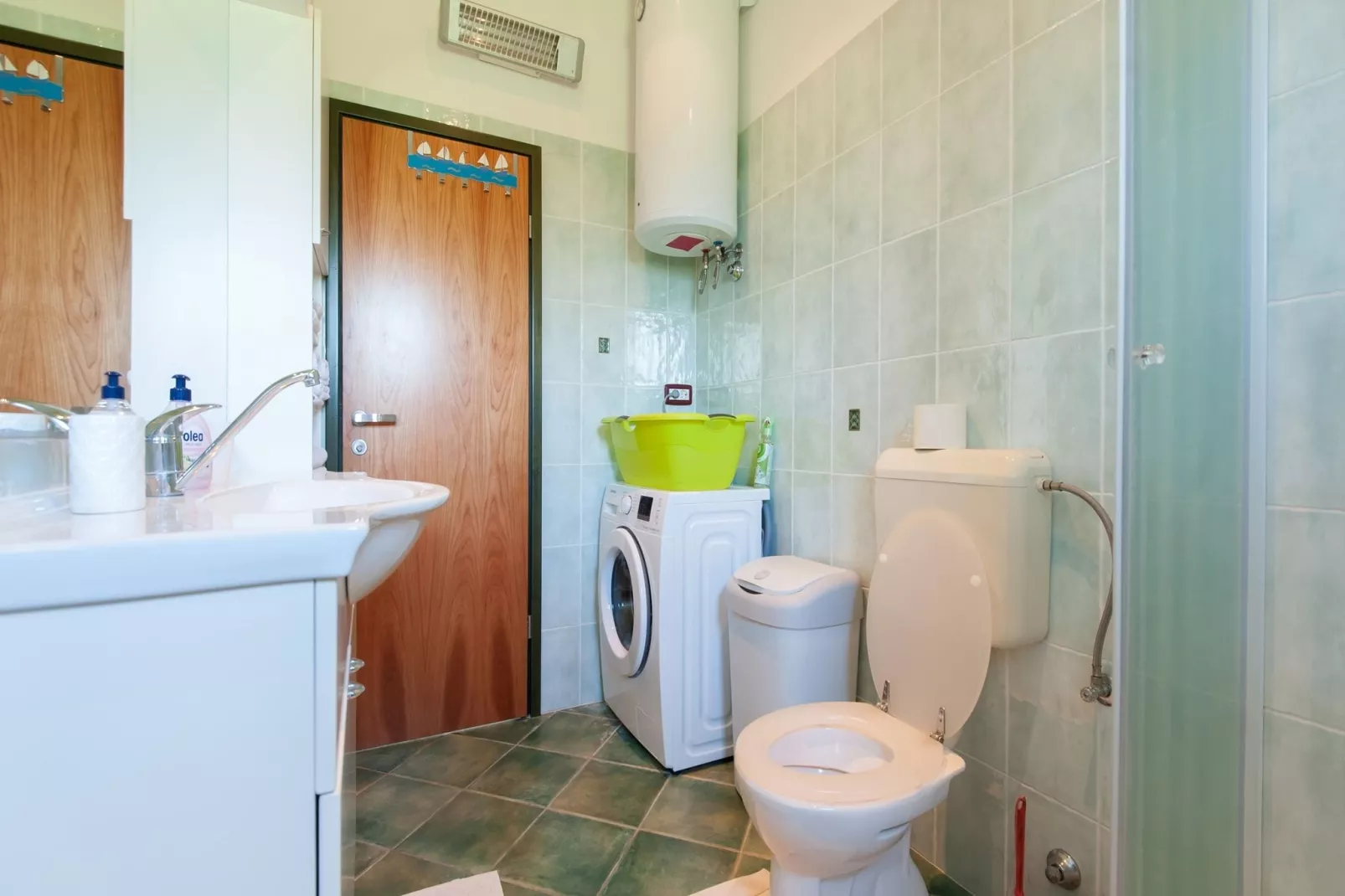 Holiday home Zaton-Badkamer