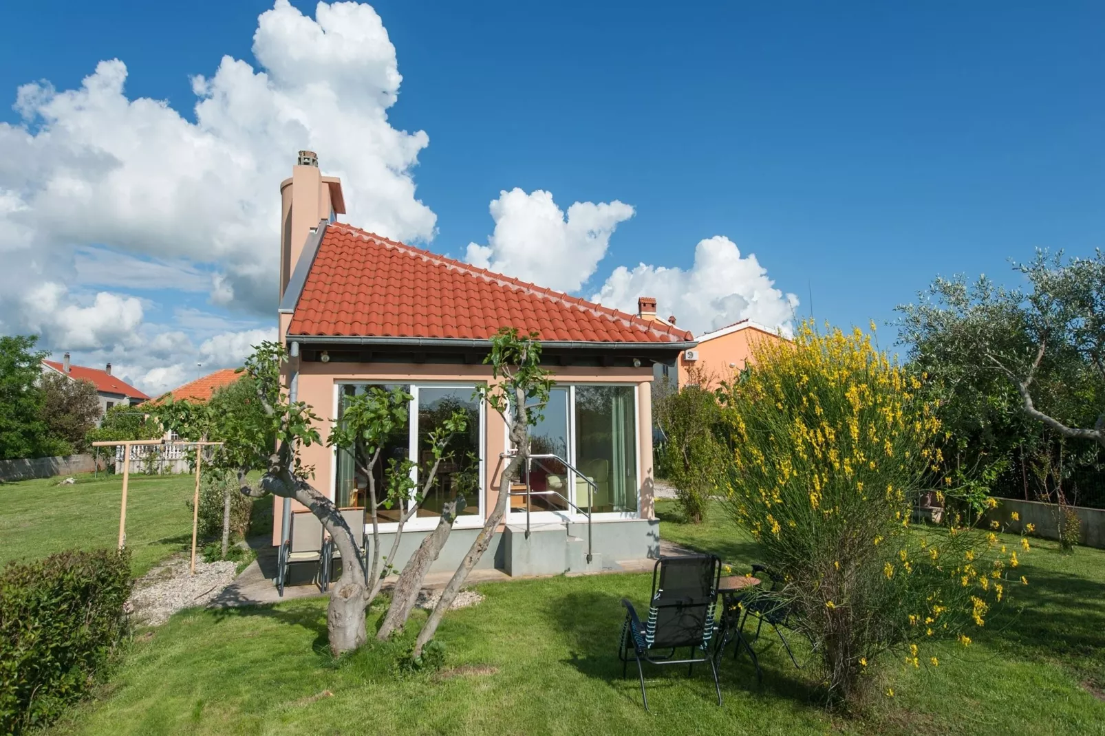 Holiday home Zaton-Tuinen zomer