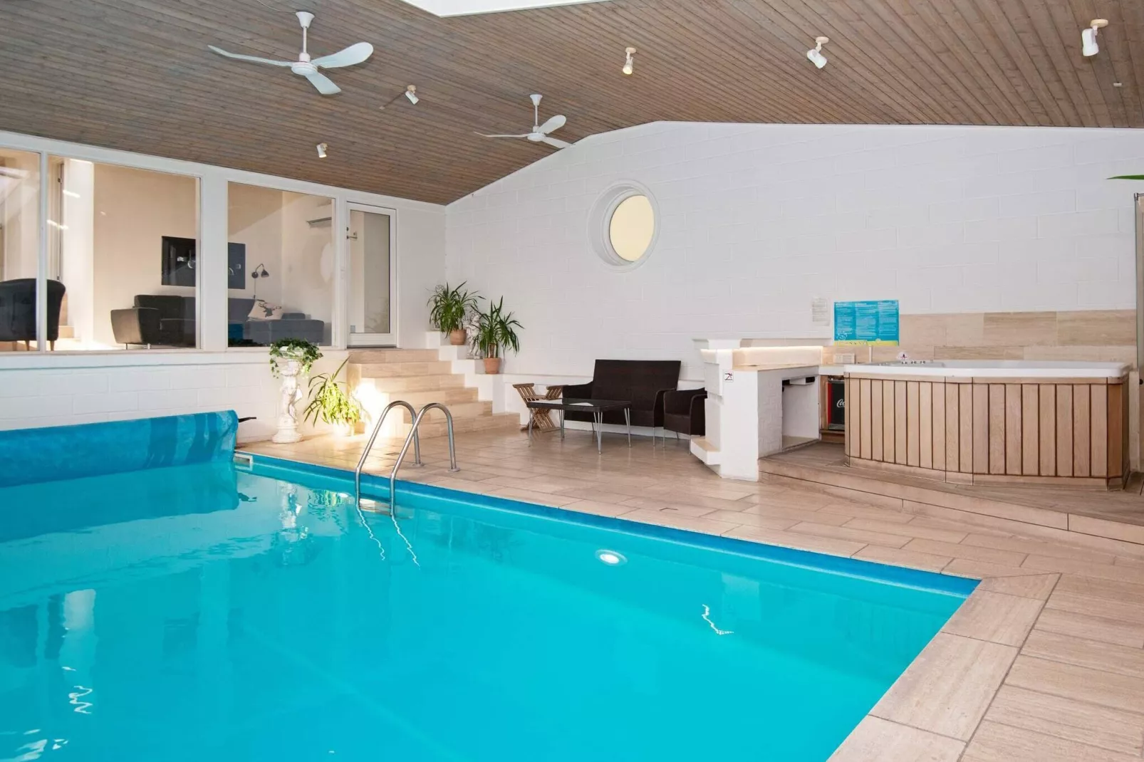 10 persoons vakantie huis in Knebel-Zwembad