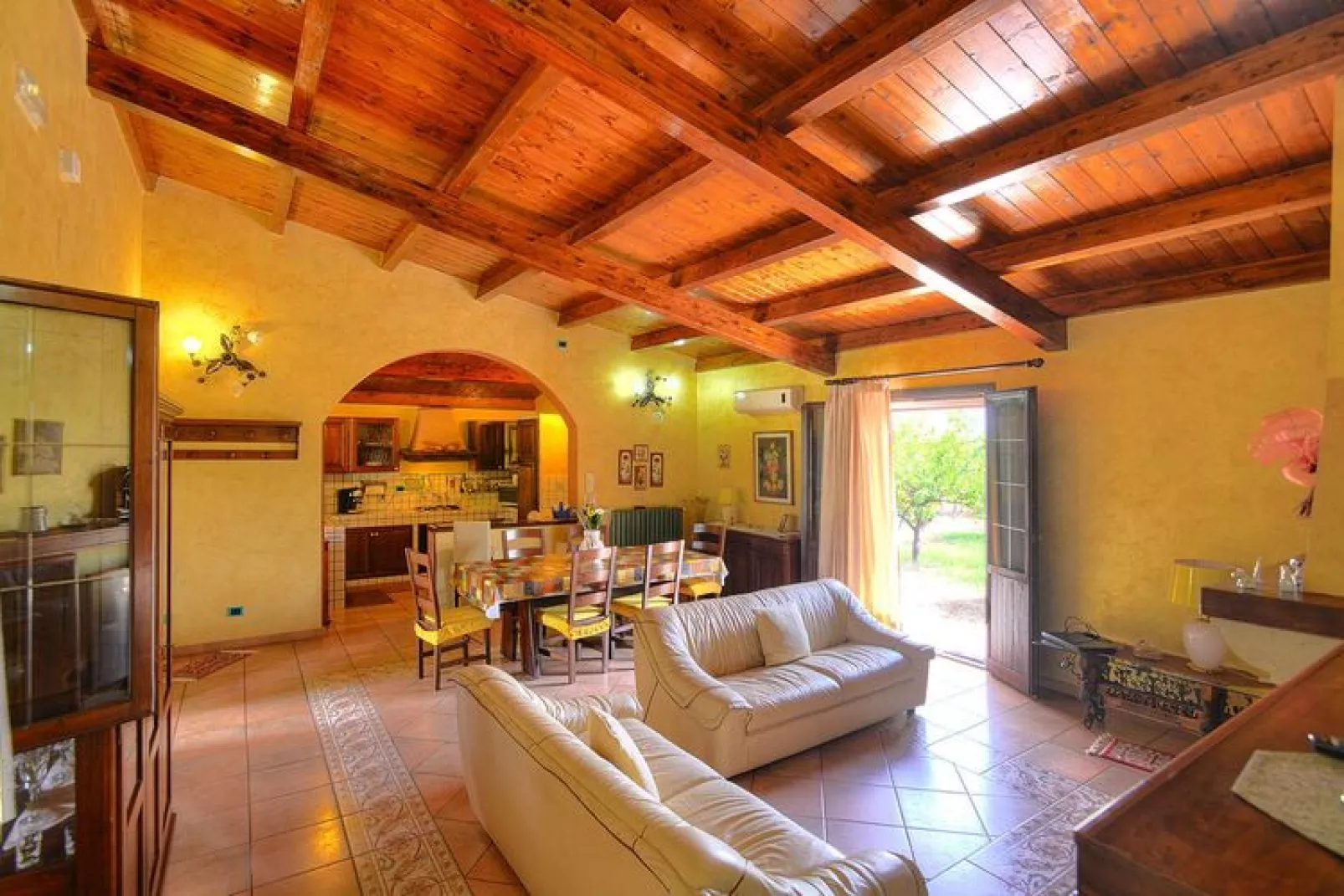 Ferienhaus Solarino-Villa Eureka-Woonkamer
