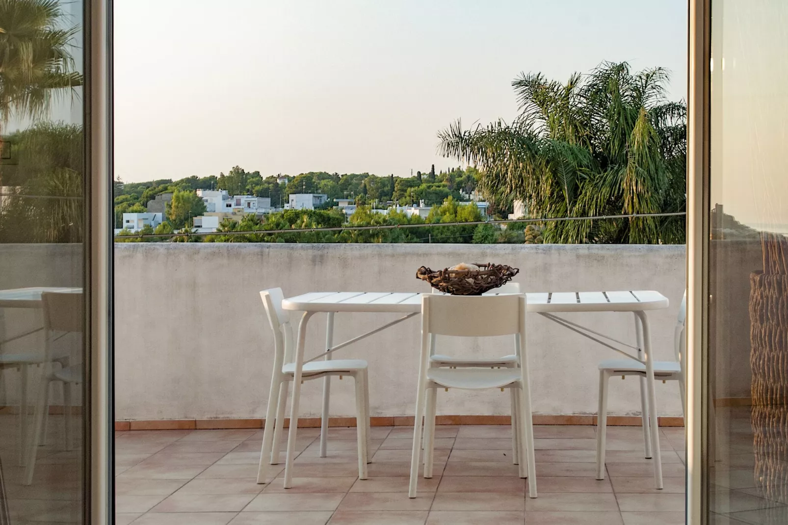 Quattro Colonne Uno con Piscina-Terrasbalkon