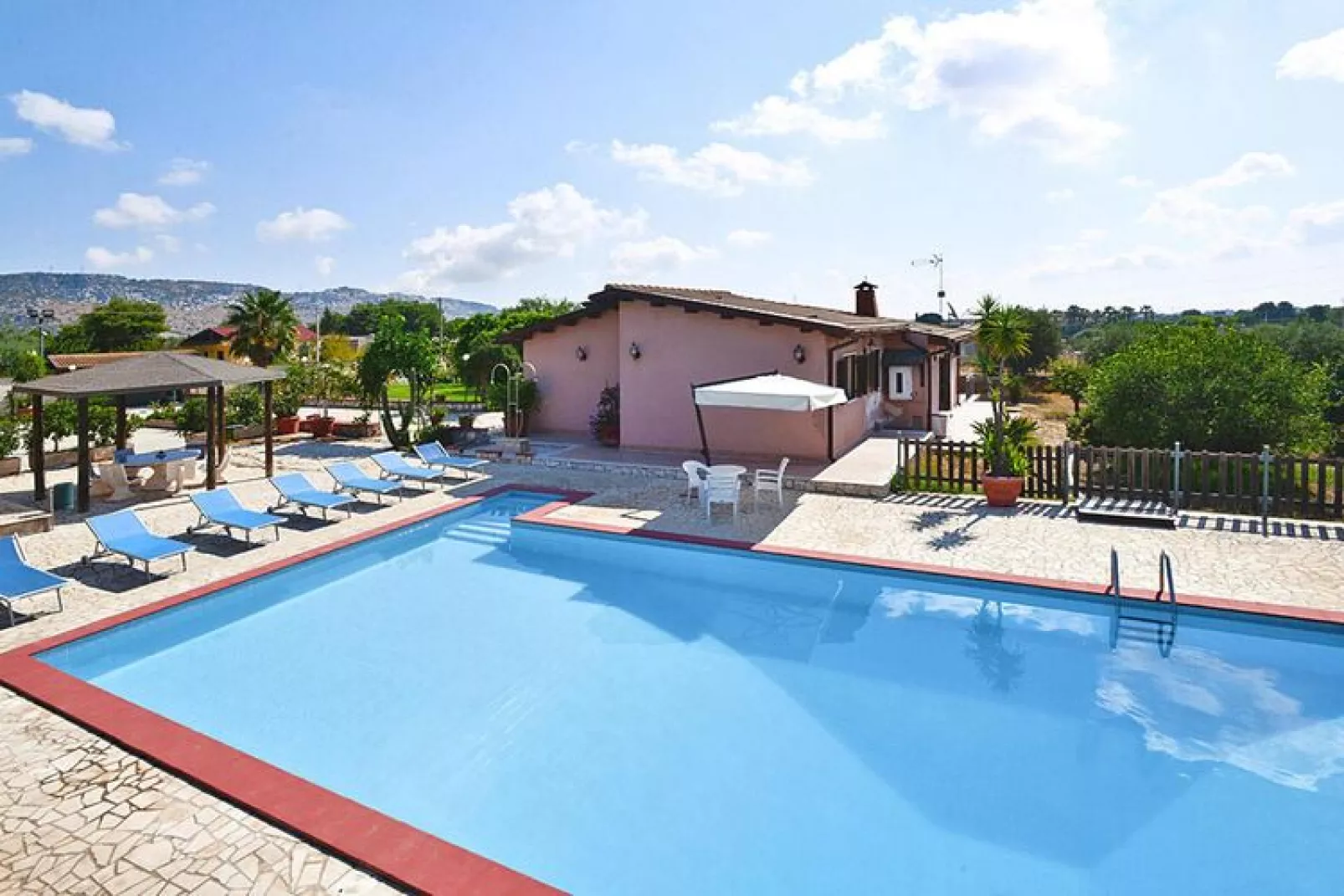 Ferienhaus Solarino-Villa Eureka-Zwembad