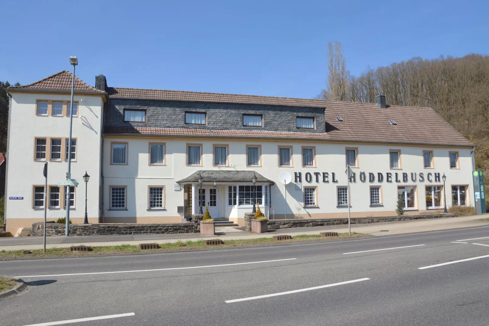 Groepshuis Eifel-Buitenkant zomer